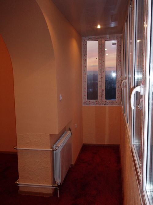 dekorativnaya_shtukaturka_na_balkone_08