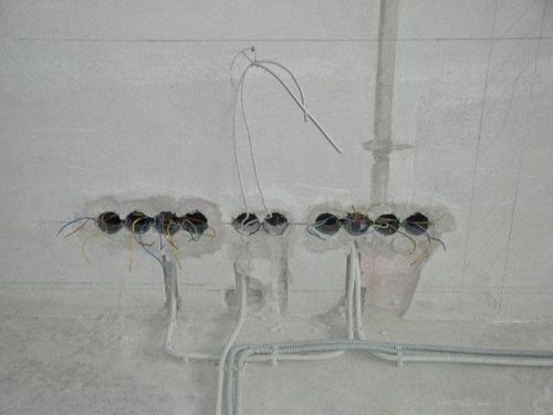 kabel_i_provodka_pod_shtukaturkoj_03