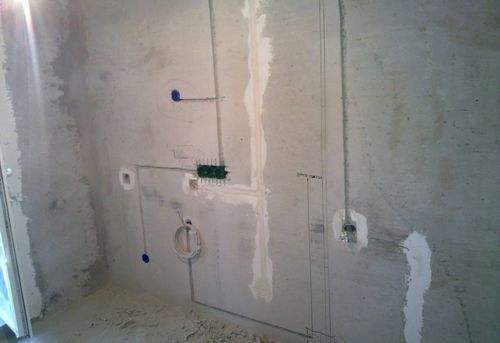 kabel_i_provodka_pod_shtukaturkoj_04