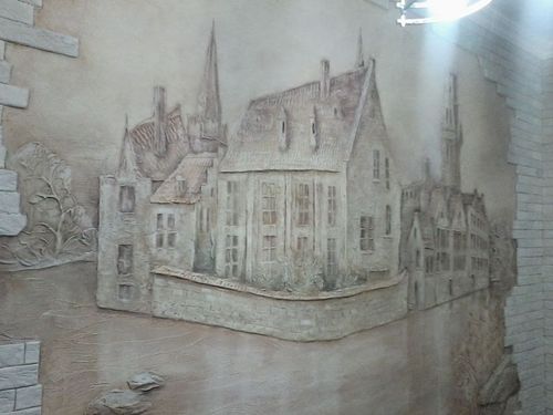 kartiny_iz_shtukaturki_na_stene_03