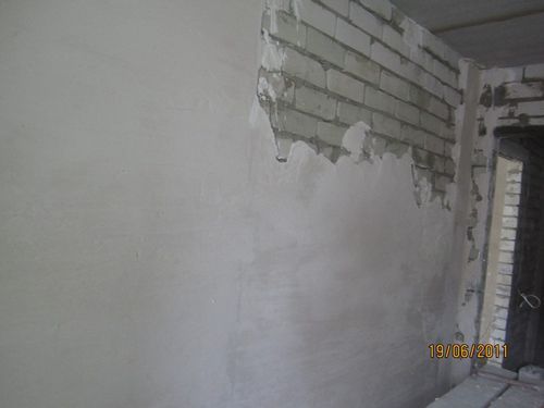 shtukaturka_sten_iz_kirpicha_05