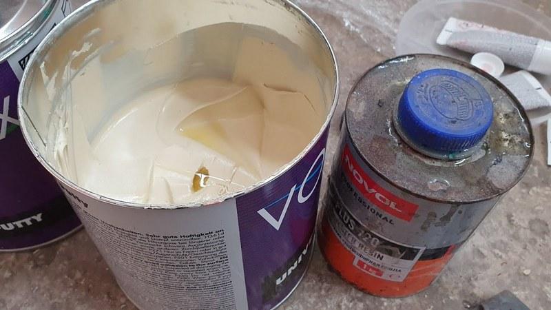 Большое количество отвердителя в растворе шпаклевки - причина образования трещин на стене