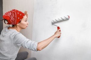 Грунтуют второй слой