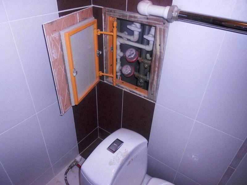 Короб из гипсокартона поможет скрыть инженерные коммуникации в туалете
