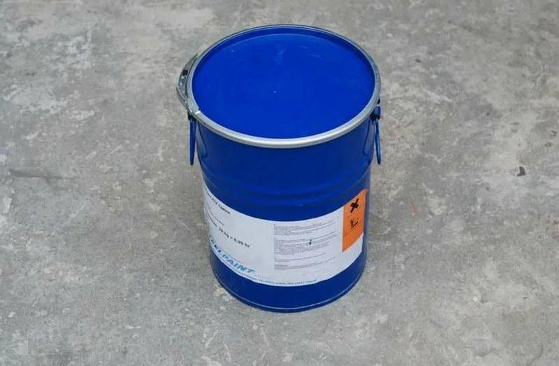 Однокомпонентный грунт Stelpant zinc обеспечивает надежную защиту основания от коррозии