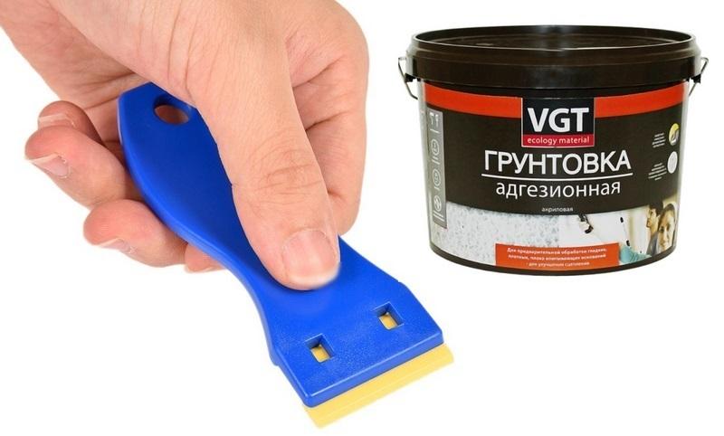 Удалить засохшую грунтовку можно с помощью скребка