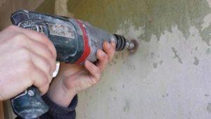 Удаляются метизы, они могут стать источниками ржавчины