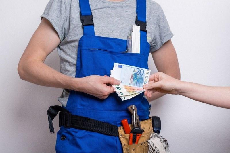 Цены за выполнение работ по шумоизоляции перегородок иформируются исходя из сложности и стоимости расходных материалов